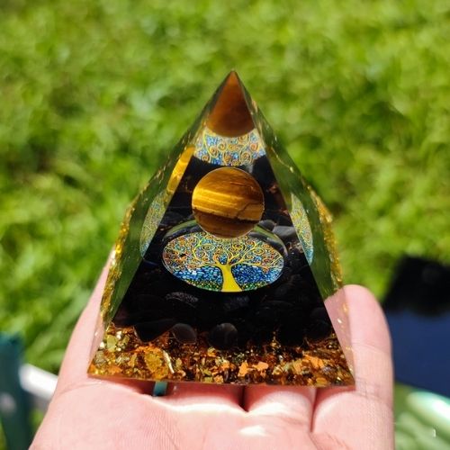 Meditation Pyramid Crystal